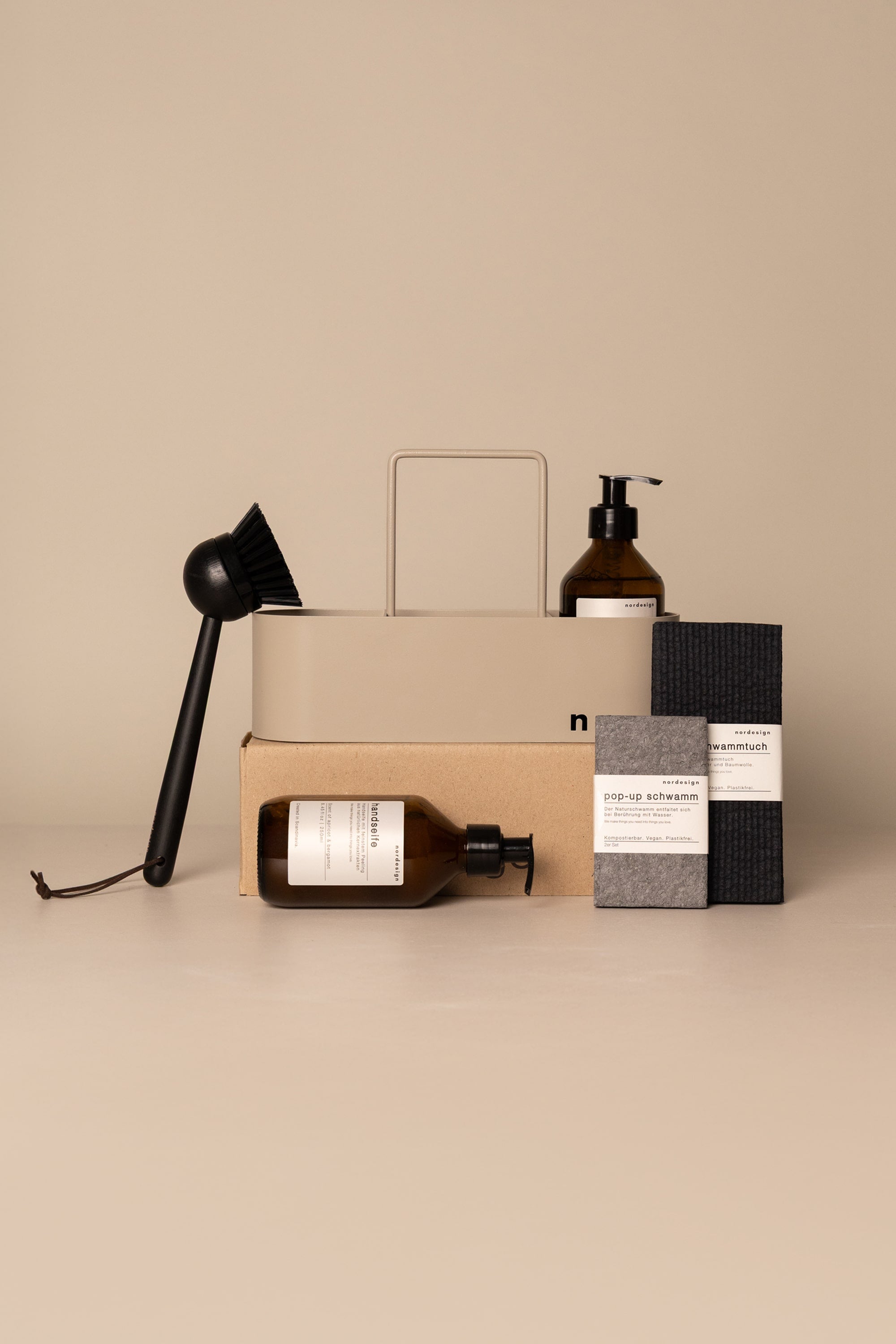 nordesign — Set mit Spülbürste, Schwammtuch, Handseife